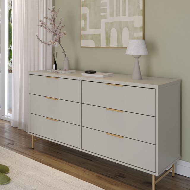 Cômoda 6 Gavetas Yves 135cm Branco Fosco com Champanhe