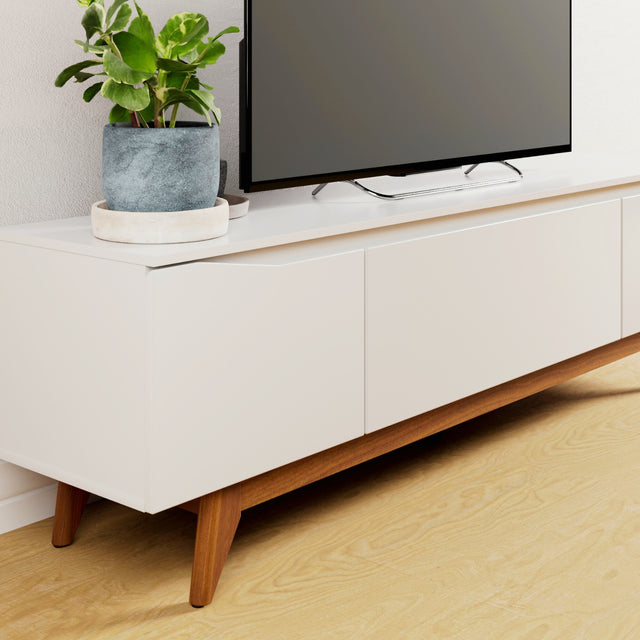 Rack Flynt para TVs até 75 Polegadas 3 Portas 220 cm Branco Fosco com Natural