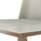 Conjunto c/ 2 Cadeiras de Madeira Kalina