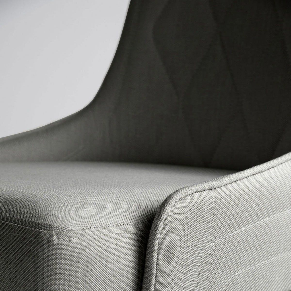 Cadeira de Madeira Maciça Carlton Natural com Linho Mescla Cinza - Província - 