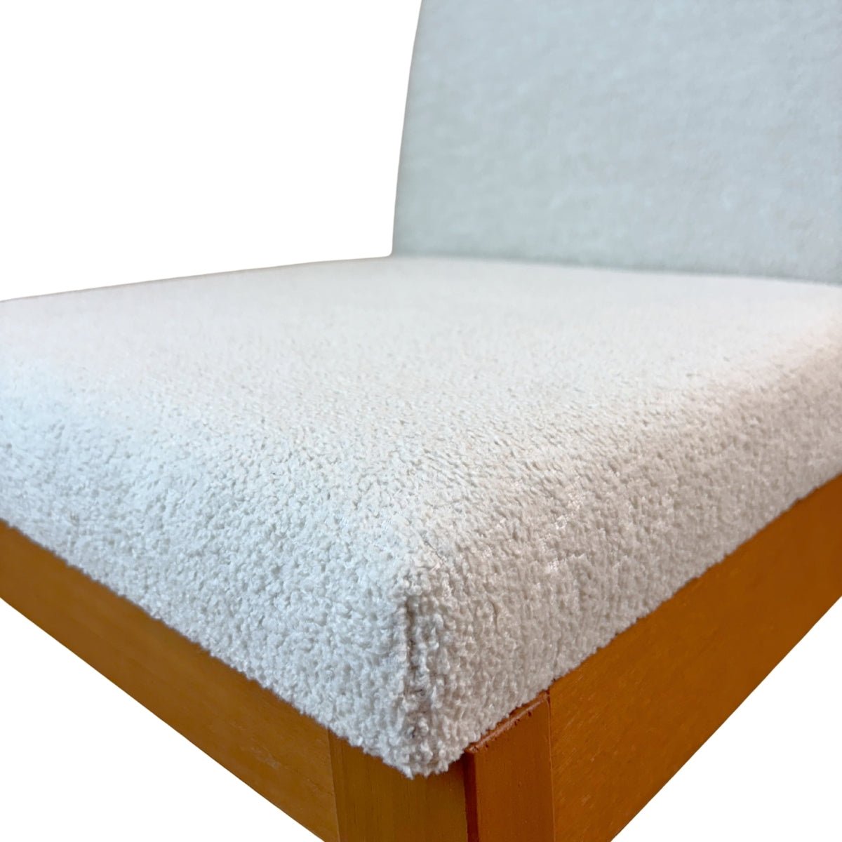 Cadeira de Madeira Maciça Tai Natural com Bouclé Montecarlo - Província - 