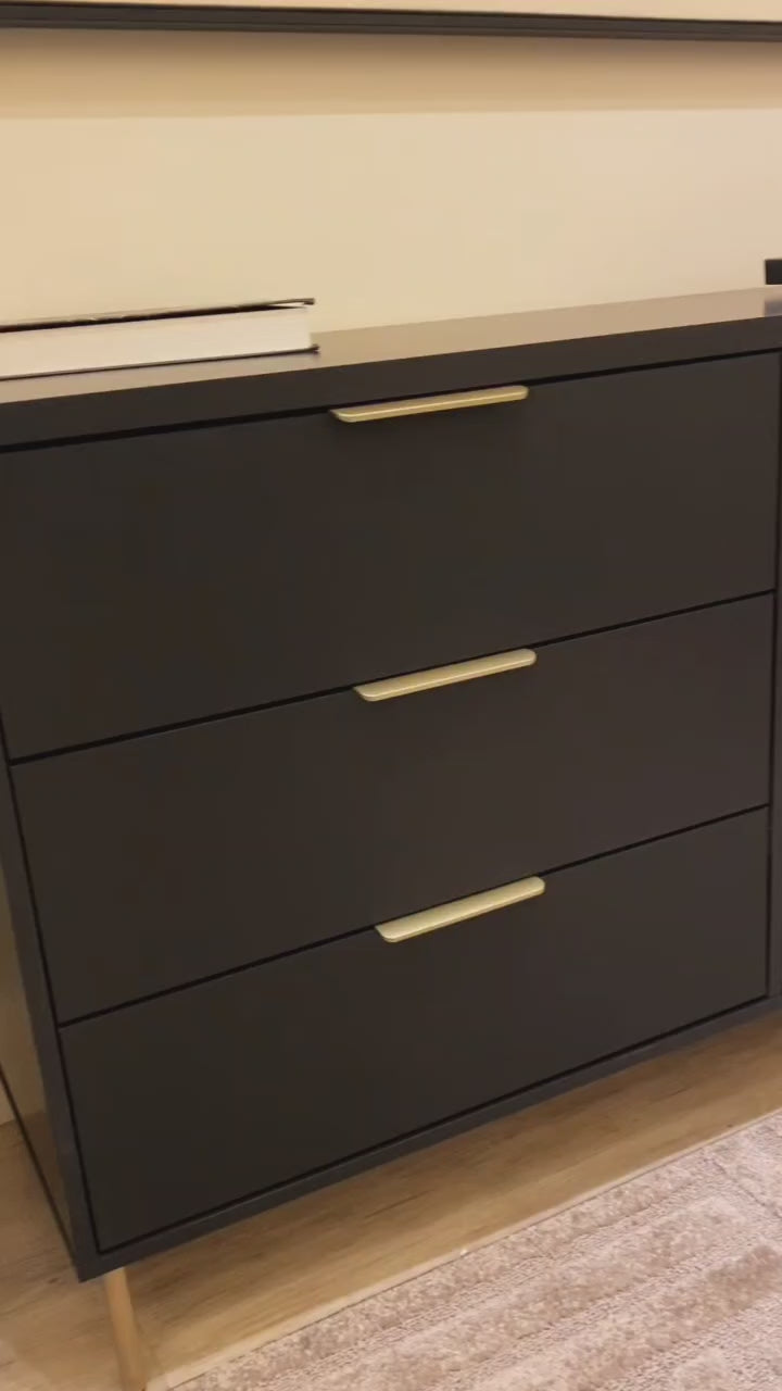 Cômoda 6 Gavetas Yves 135cm Preto Fosco com Champanhe