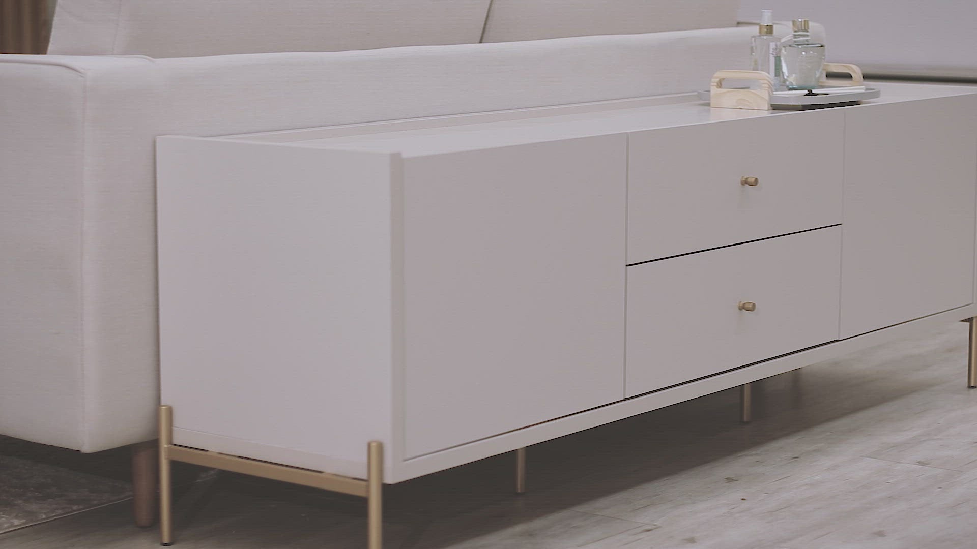 Rack para TVs até 75 Polegadas Jasper 185 cm Off White Fosco com Dourado